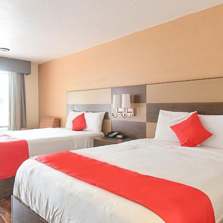 Scottish Inns & Suites - Woodlands Mall The Woodlands Esterno foto